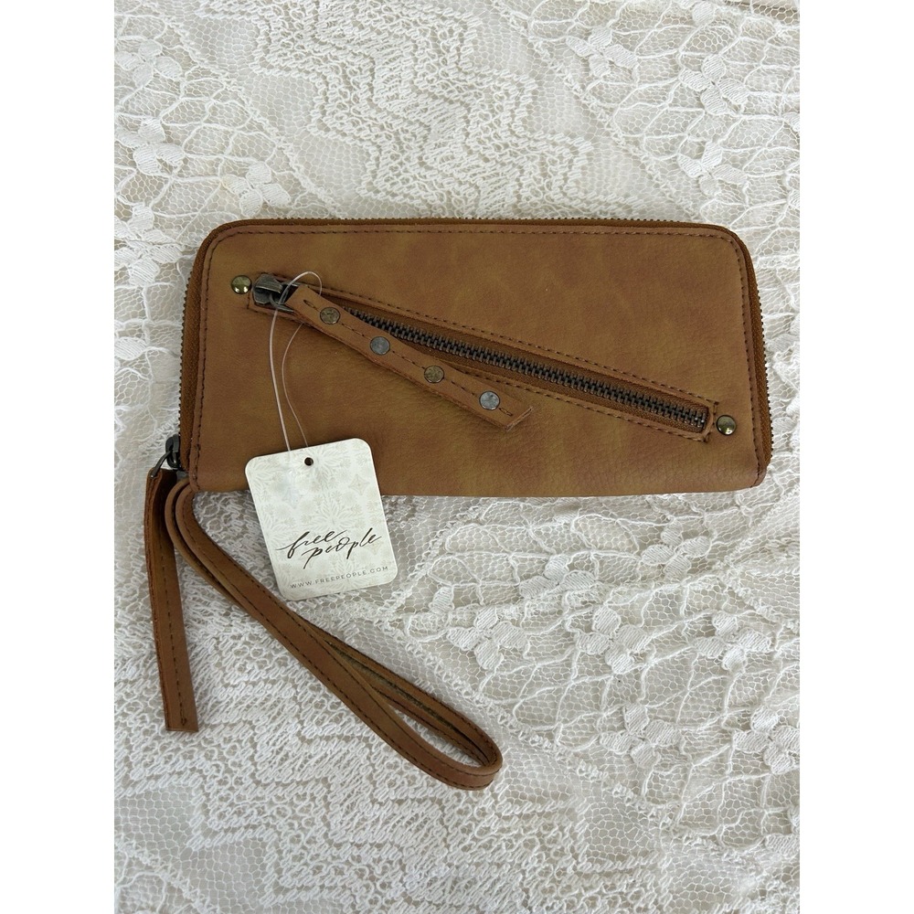 Free People Brown Wristlet Wallet Card Holder NWT Vegan Leather Zip Around Boho